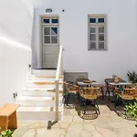 Mr & Mrs Mykonos The Mykonos Town