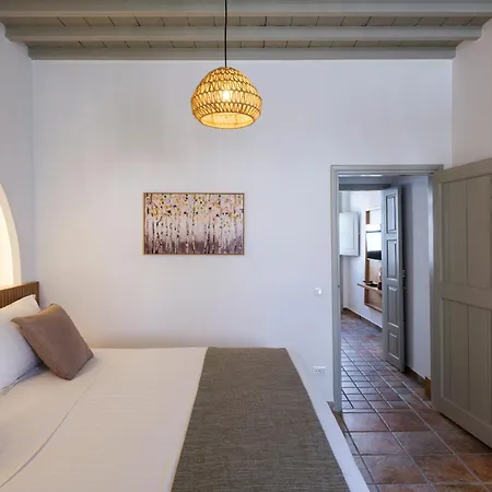 Mr & Mrs Mykonos The *